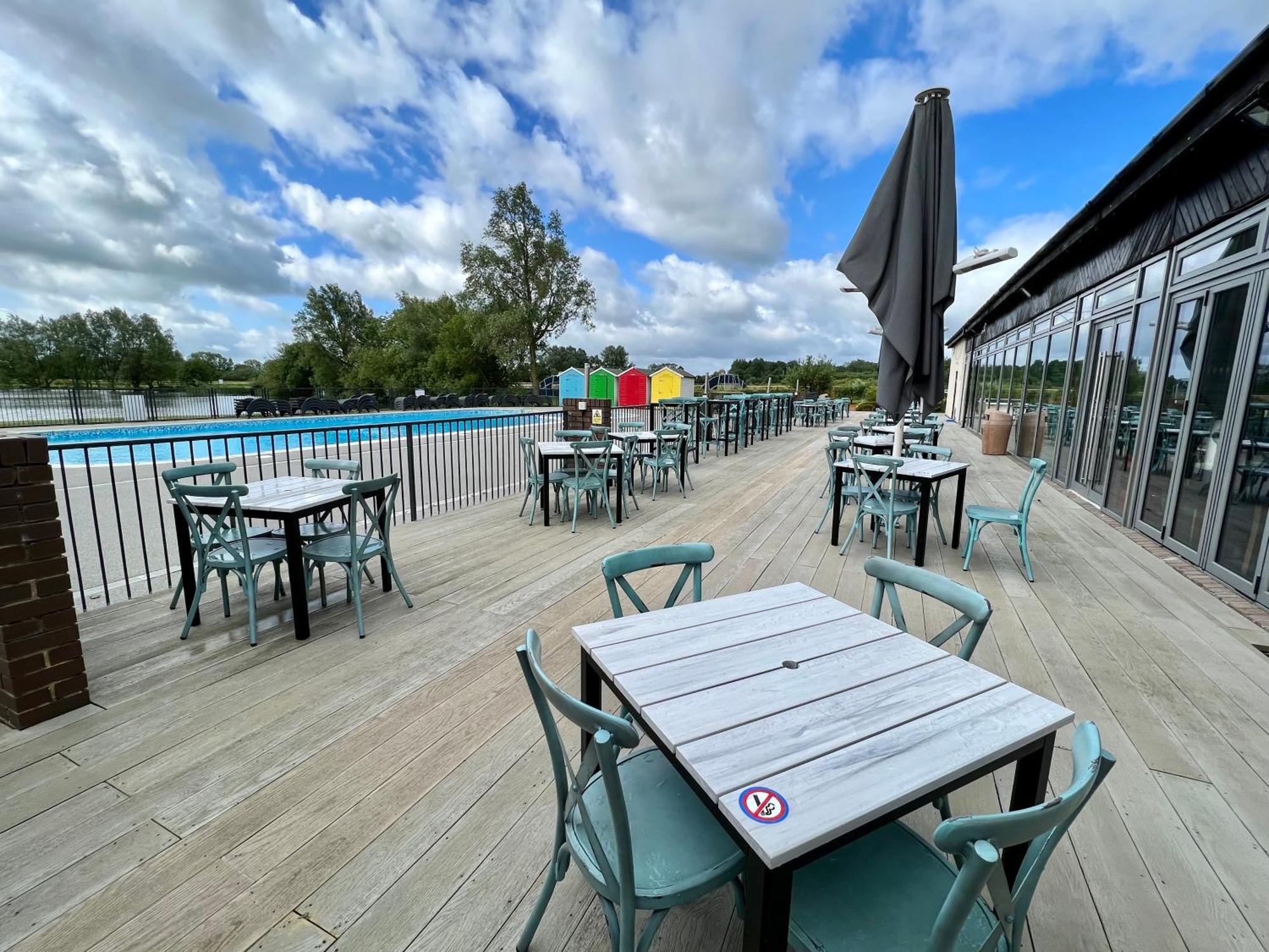 Paws Lodge, Hot Tub, Pet Friendly South Cerney Luaran gambar